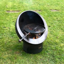 Tilted Sphere 70 with Swing Arm BBQ Rack