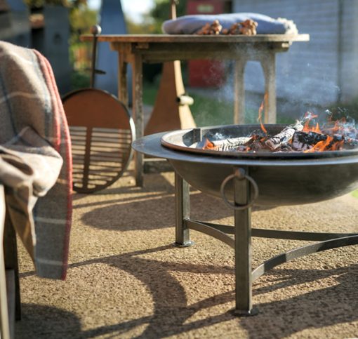 Saturn Fire Pit - Lifestyle with Swing Arm - Firepits UK - WEB - Lo Res