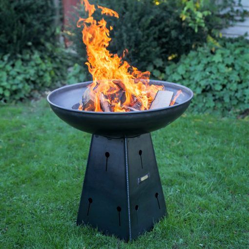 Tower 80 Fire Pit - Lifestyle 2 - Firepits UK - Lo Res