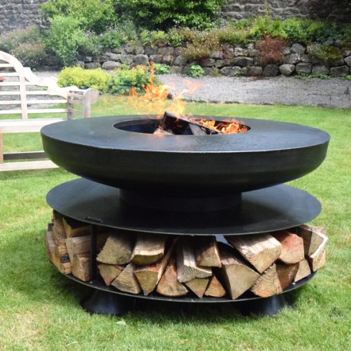 Ring of Logs 120 with BBQ Ring - Fire Pit - Lifestyle - Firepits UK - WEB 600x600 - Lo Res