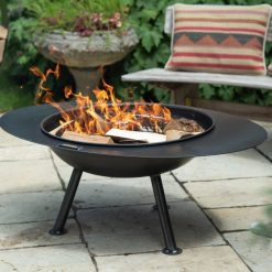 Calypso Fire Pit - Lifestyle lit on patio close up - Firepits UK - WEB 600x600 - Lo Res
