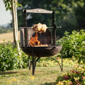 PP - Plain Jane Fire Pit with Wind Shield and Chicken on Rotisserie Lit - Lifestyle - Firepits UK - WEB 600x600 - Lo Res 281