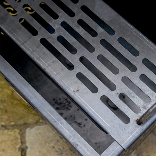 Cube Fire Pit - close up of grills - Lifestyle - Firepits UK - WEB 600x600 - Lo Res