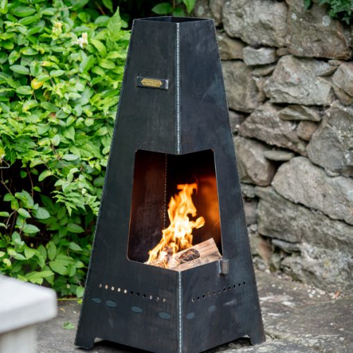 Piazza Junior Chiminea with SWA - Lifestyle lit without SWA - Firepits UK - WEB 600x600 - Lo Res