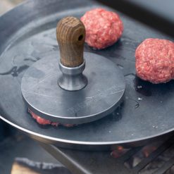 Burger Press in use - Firepits UK - Lifestyle - LoRes1-1-320600x600